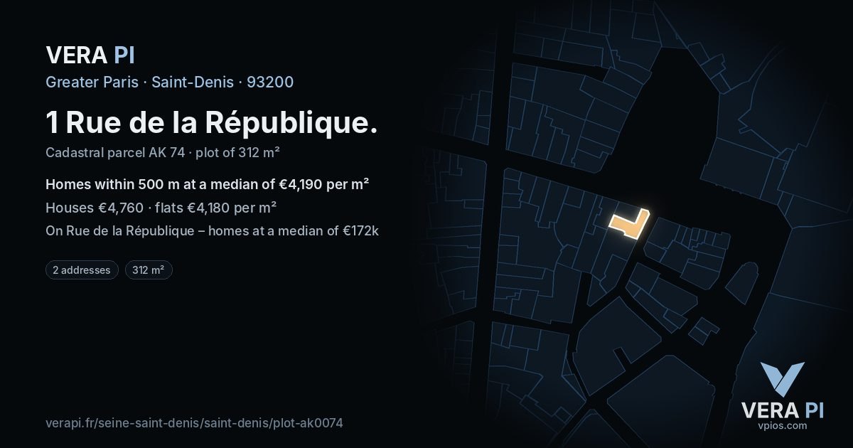 1 Rue de la République, Saint-Denis at night – the plot lit, the parcels around coloured by the prices near them
