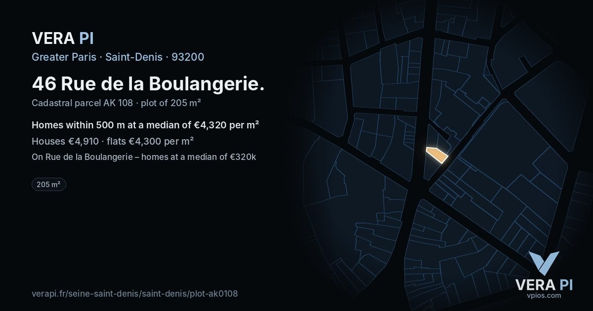 46 Rue de la Boulangerie, Saint-Denis at night – the plot lit, the parcels around coloured by the prices near them