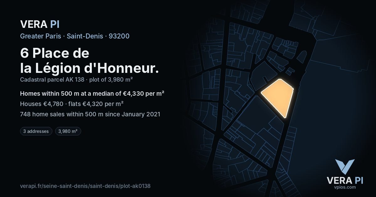 6 Place de la Légion d'Honneur, Saint-Denis at night – the plot lit, the parcels around coloured by the prices near them