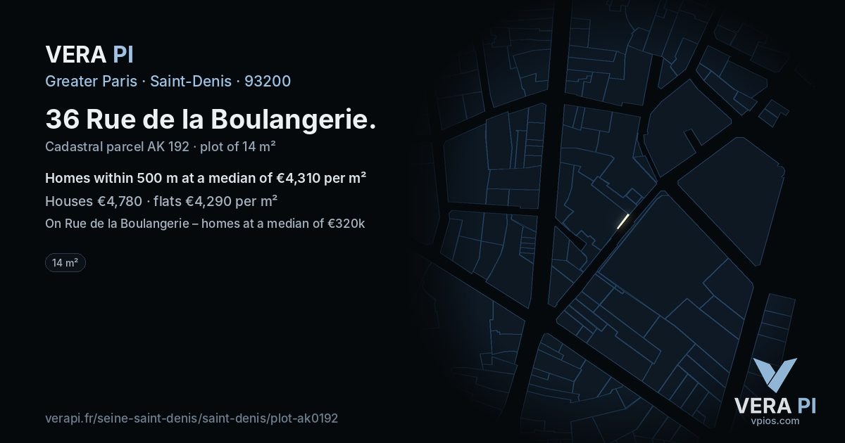 36 Rue de la Boulangerie, Saint-Denis at night – the plot lit, the parcels around coloured by the prices near them