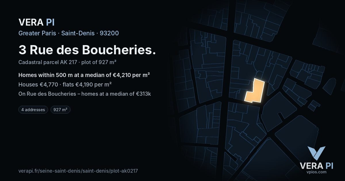 3 Rue des Boucheries, Saint-Denis at night – the plot lit, the parcels around coloured by the prices near them