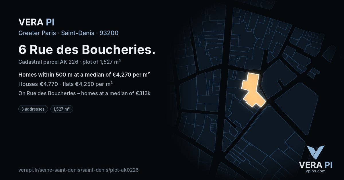 6 Rue des Boucheries, Saint-Denis at night – the plot lit, the parcels around coloured by the prices near them