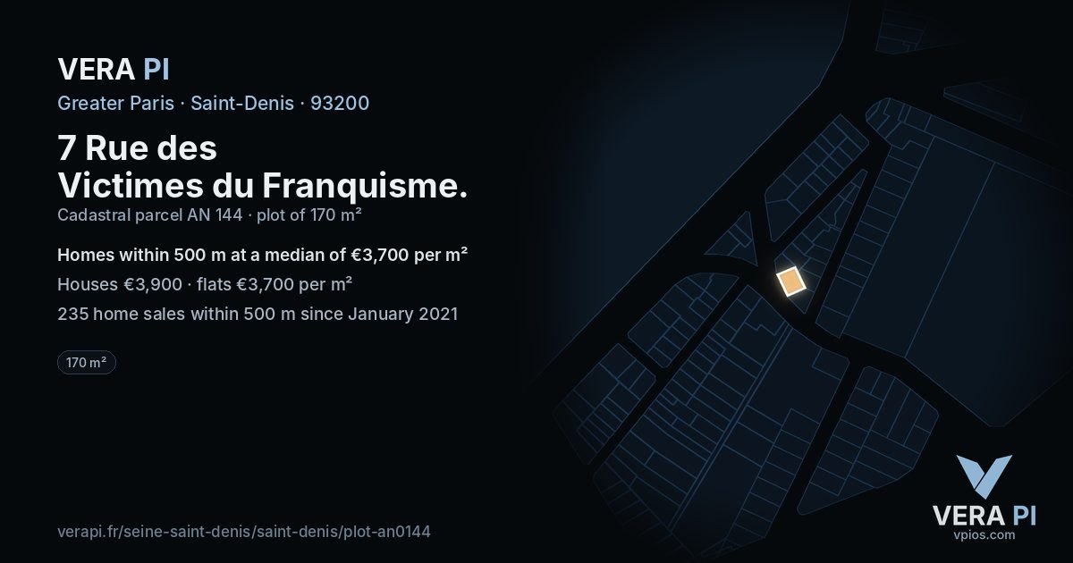 7 Rue des Victimes du Franquisme, Saint-Denis at night – the plot lit, the parcels around coloured by the prices near them