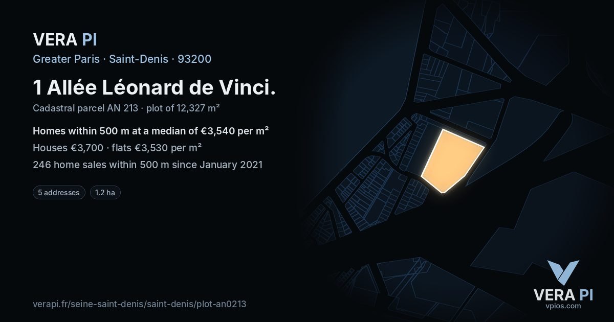 1 Allée Léonard de Vinci, Saint-Denis at night – the plot lit, the parcels around coloured by the prices near them