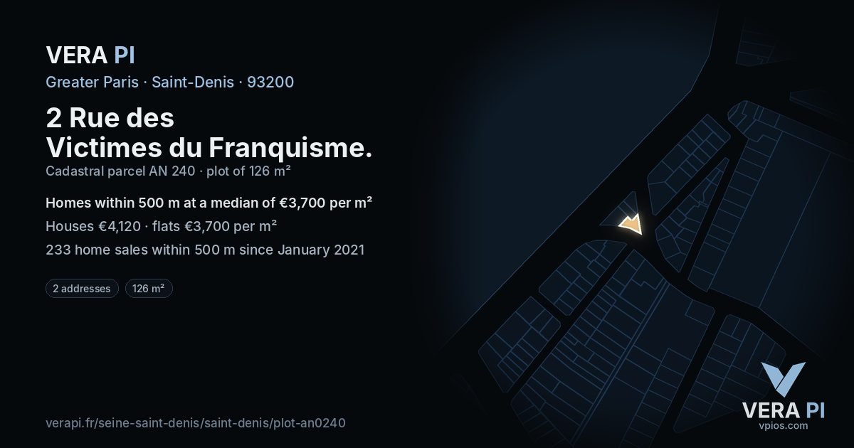 2 Rue des Victimes du Franquisme, Saint-Denis at night – the plot lit, the parcels around coloured by the prices near them