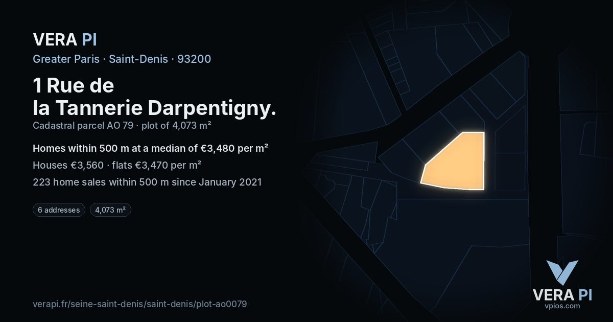 1 Rue de la Tannerie Darpentigny, Saint-Denis at night – the plot lit, the parcels around coloured by the prices near them
