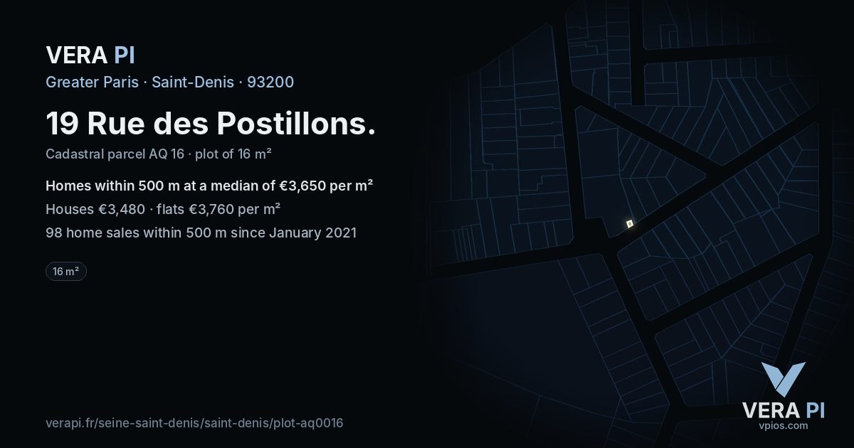 19 Rue des Postillons, Saint-Denis at night – the plot lit, the parcels around coloured by the prices near them