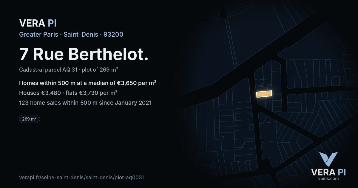 7 Rue Berthelot, Saint-Denis at night – the plot lit, the parcels around coloured by the prices near them