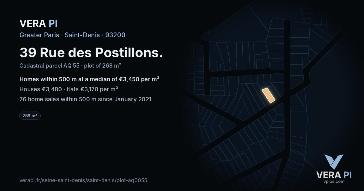 39 Rue des Postillons, Saint-Denis at night – the plot lit, the parcels around coloured by the prices near them