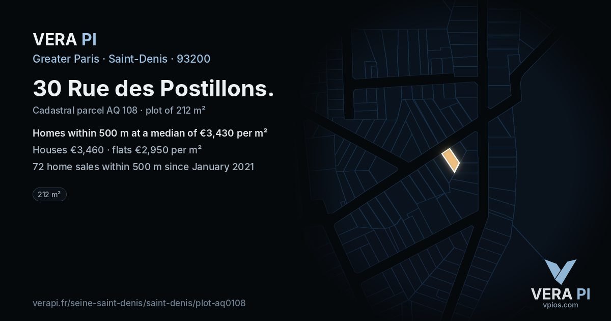 30 Rue des Postillons, Saint-Denis at night – the plot lit, the parcels around coloured by the prices near them