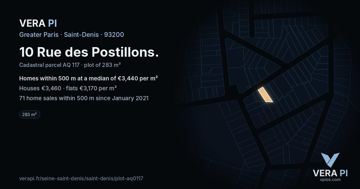 10 Rue des Postillons, Saint-Denis at night – the plot lit, the parcels around coloured by the prices near them
