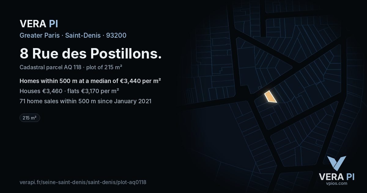 8 Rue des Postillons, Saint-Denis at night – the plot lit, the parcels around coloured by the prices near them