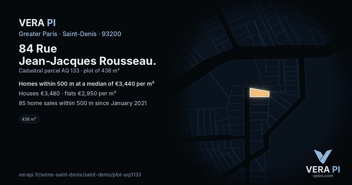 84 Rue Jean-Jacques Rousseau, Saint-Denis at night – the plot lit, the parcels around coloured by the prices near them