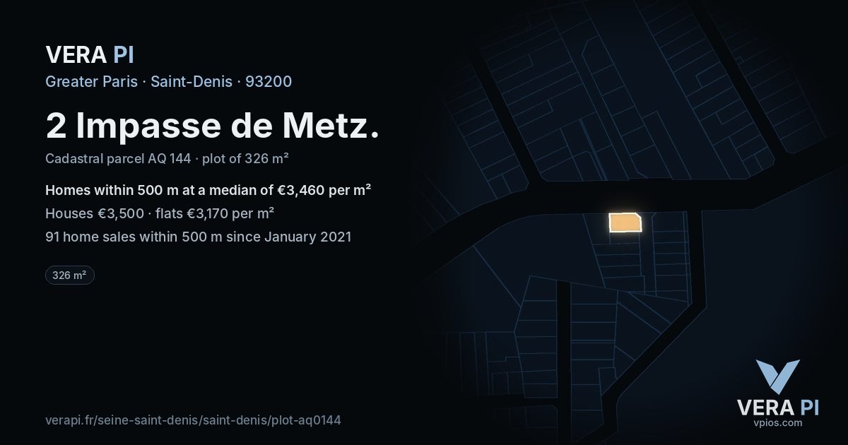 2 Impasse de Metz, Saint-Denis at night – the plot lit, the parcels around coloured by the prices near them