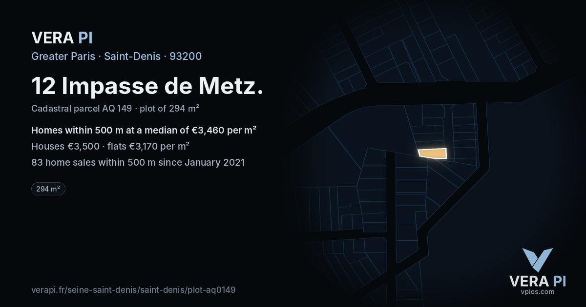 12 Impasse de Metz, Saint-Denis at night – the plot lit, the parcels around coloured by the prices near them