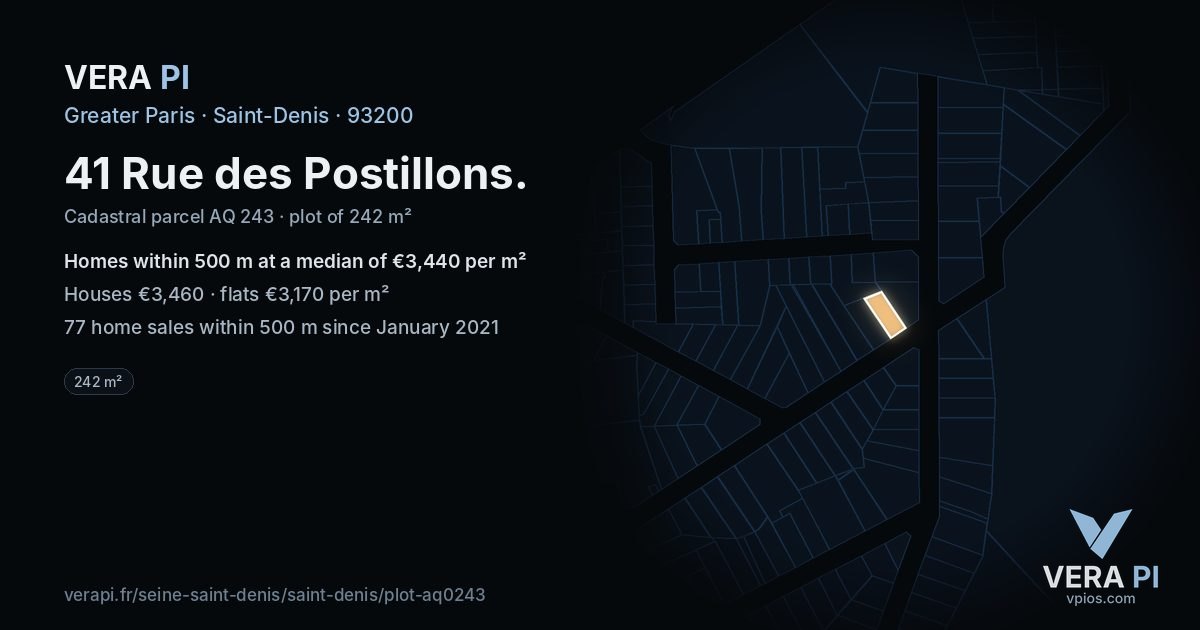 41 Rue des Postillons, Saint-Denis at night – the plot lit, the parcels around coloured by the prices near them