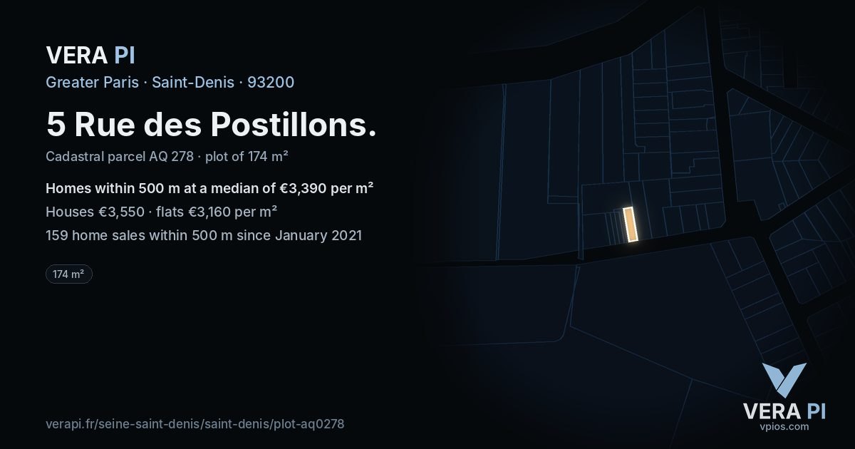 5 Rue des Postillons, Saint-Denis at night – the plot lit, the parcels around coloured by the prices near them