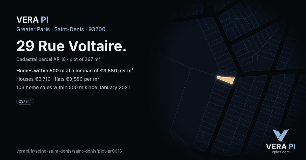 29 Rue Voltaire, Saint-Denis at night – the plot lit, the parcels around coloured by the prices near them
