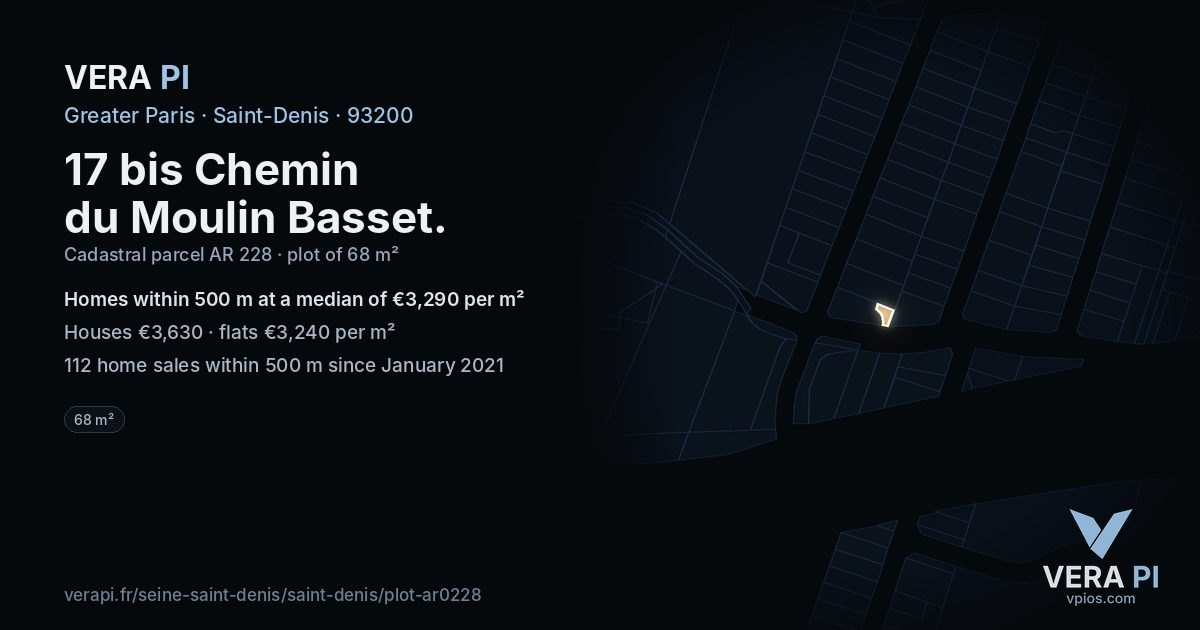 17 bis Chemin du Moulin Basset, Saint-Denis at night – the plot lit, the parcels around coloured by the prices near them