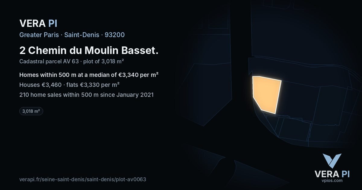 2 Chemin du Moulin Basset, Saint-Denis at night – the plot lit, the parcels around coloured by the prices near them
