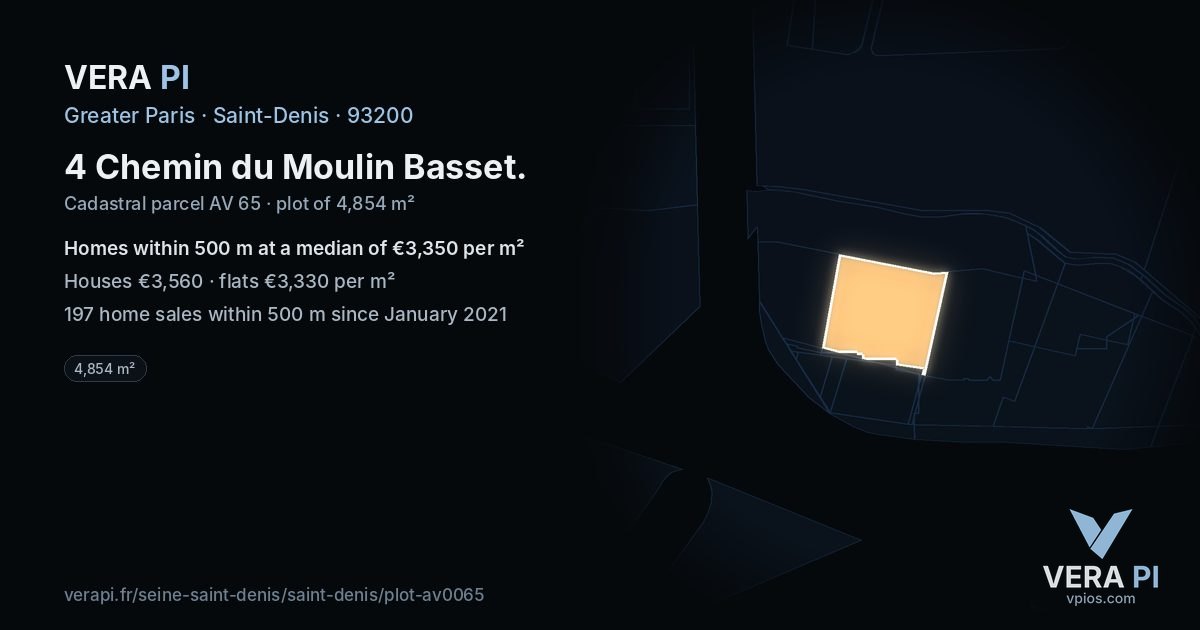 4 Chemin du Moulin Basset, Saint-Denis at night – the plot lit, the parcels around coloured by the prices near them