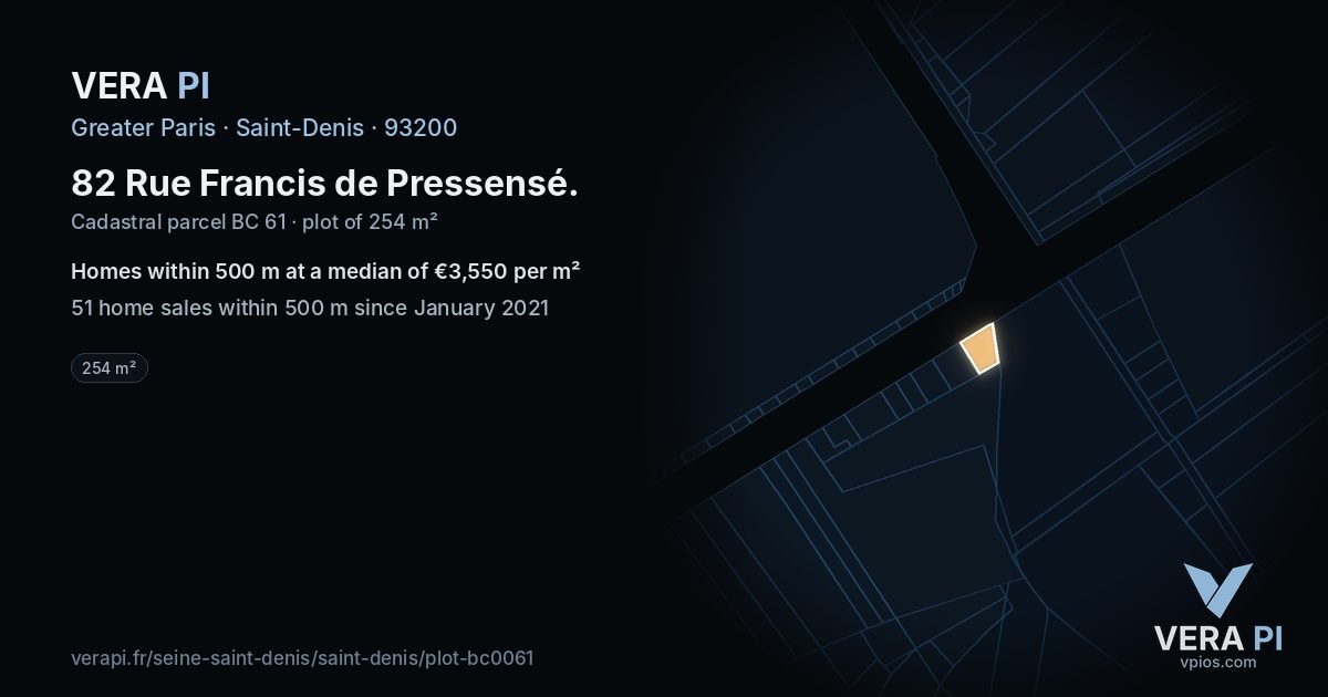 82 Rue Francis de Pressensé, Saint-Denis at night – the plot lit, the parcels around coloured by the prices near them