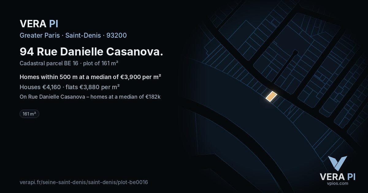 94 Rue Danielle Casanova, Saint-Denis at night – the plot lit, the parcels around coloured by the prices near them