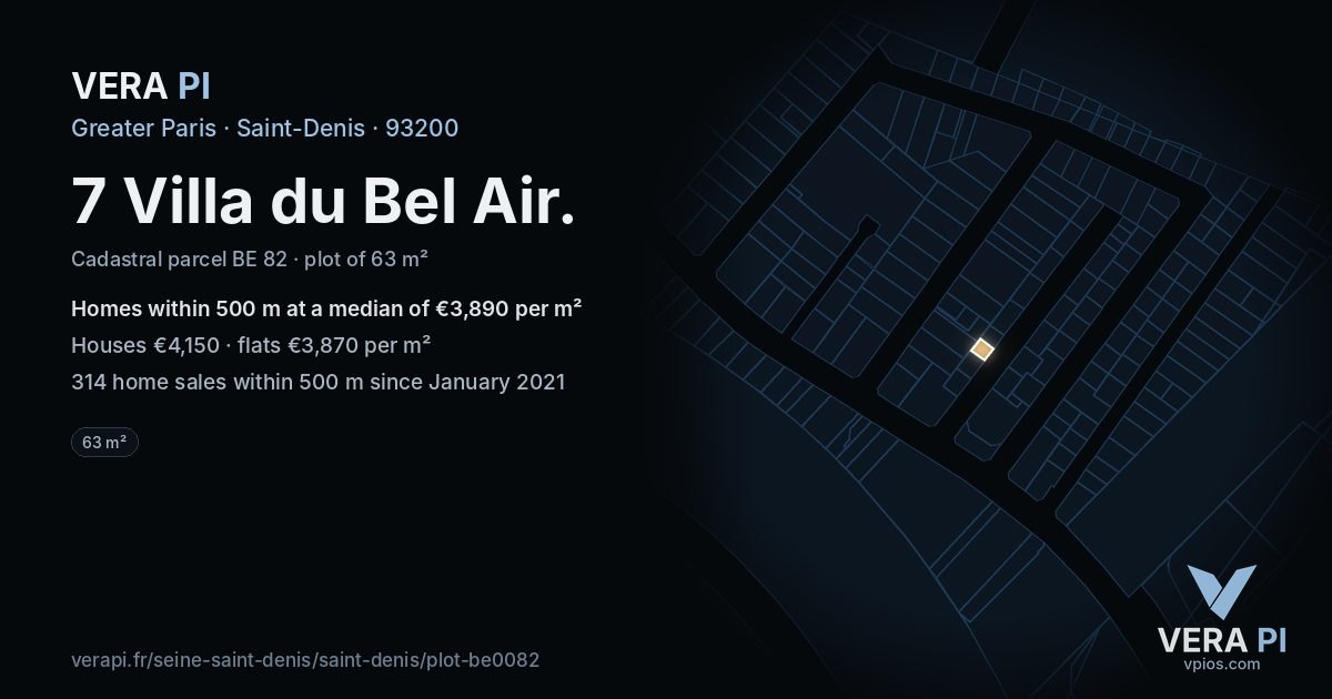 7 Villa du Bel Air, Saint-Denis at night – the plot lit, the parcels around coloured by the prices near them