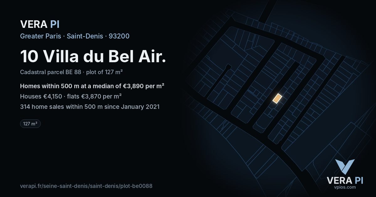 10 Villa du Bel Air, Saint-Denis at night – the plot lit, the parcels around coloured by the prices near them
