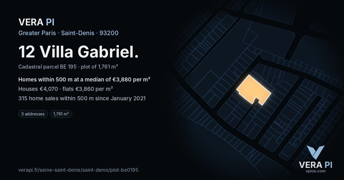 12 Villa Gabriel, Saint-Denis at night – the plot lit, the parcels around coloured by the prices near them