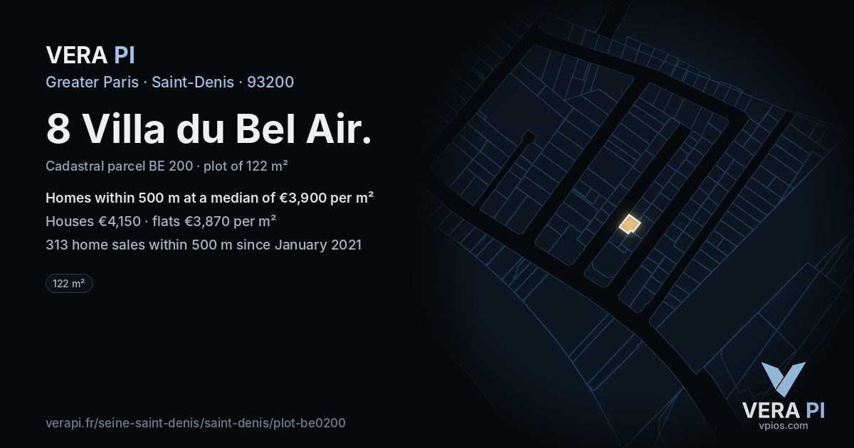 8 Villa du Bel Air, Saint-Denis at night – the plot lit, the parcels around coloured by the prices near them