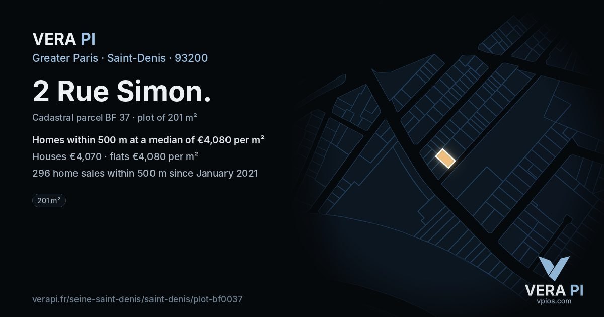 2 Rue Simon, Saint-Denis at night – the plot lit, the parcels around coloured by the prices near them