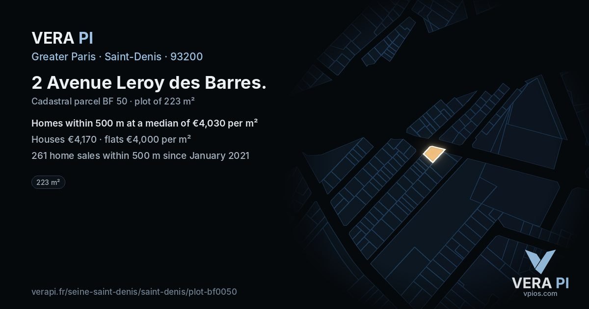 2 Avenue Leroy des Barres, Saint-Denis at night – the plot lit, the parcels around coloured by the prices near them