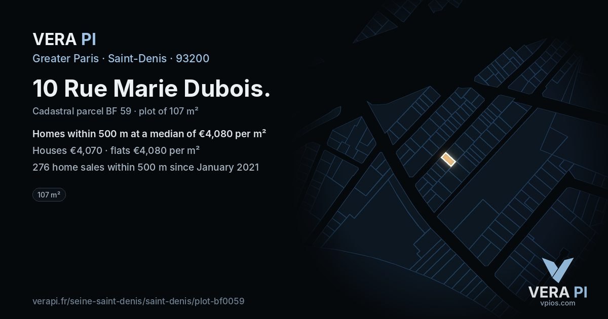 10 Rue Marie Dubois, Saint-Denis at night – the plot lit, the parcels around coloured by the prices near them