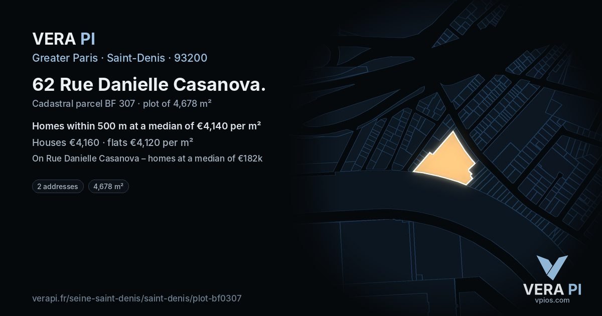 62 Rue Danielle Casanova, Saint-Denis at night – the plot lit, the parcels around coloured by the prices near them