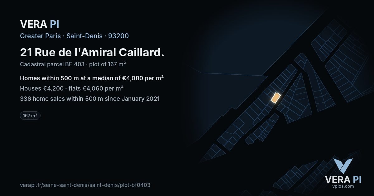 21 Rue de l'Amiral Caillard, Saint-Denis at night – the plot lit, the parcels around coloured by the prices near them
