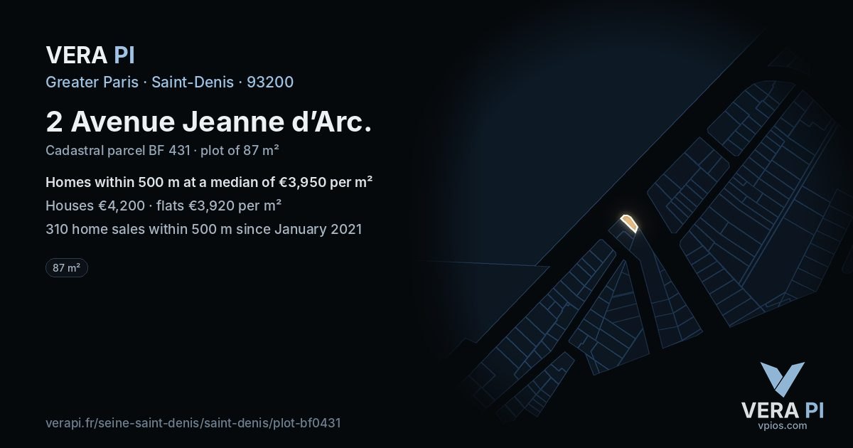 2 Avenue Jeanne d’Arc, Saint-Denis at night – the plot lit, the parcels around coloured by the prices near them