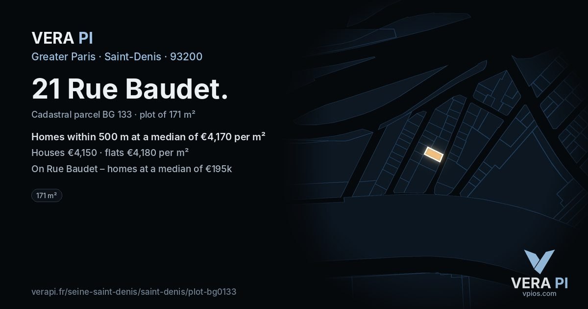 21 Rue Baudet, Saint-Denis at night – the plot lit, the parcels around coloured by the prices near them