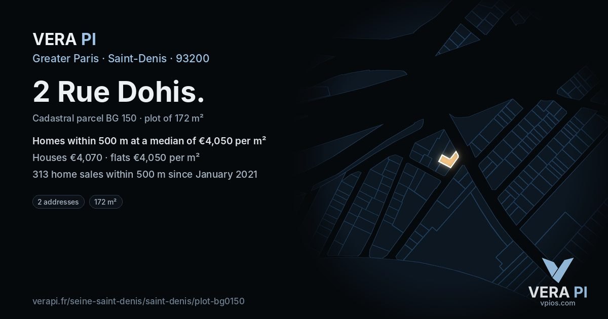 2 Rue Dohis, Saint-Denis at night – the plot lit, the parcels around coloured by the prices near them