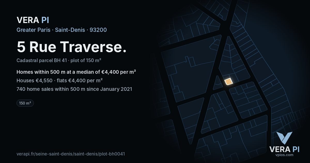 5 Rue Traverse, Saint-Denis at night – the plot lit, the parcels around coloured by the prices near them