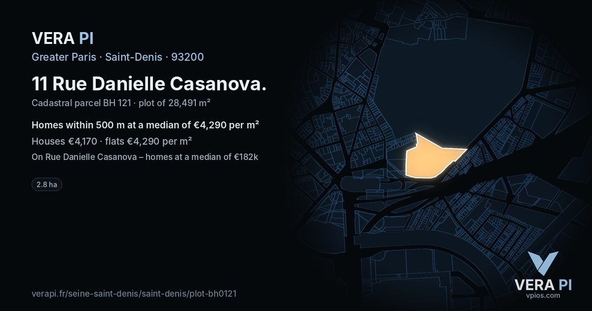 11 Rue Danielle Casanova, Saint-Denis at night – the plot lit, the parcels around coloured by the prices near them