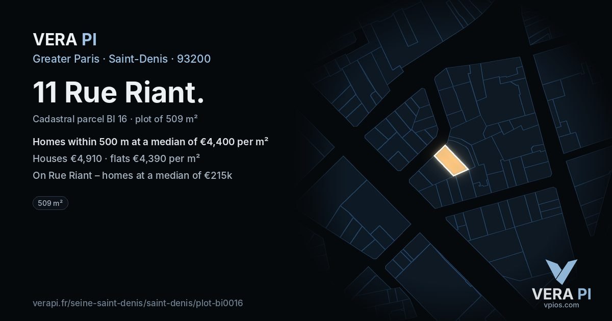 11 Rue Riant, Saint-Denis at night – the plot lit, the parcels around coloured by the prices near them