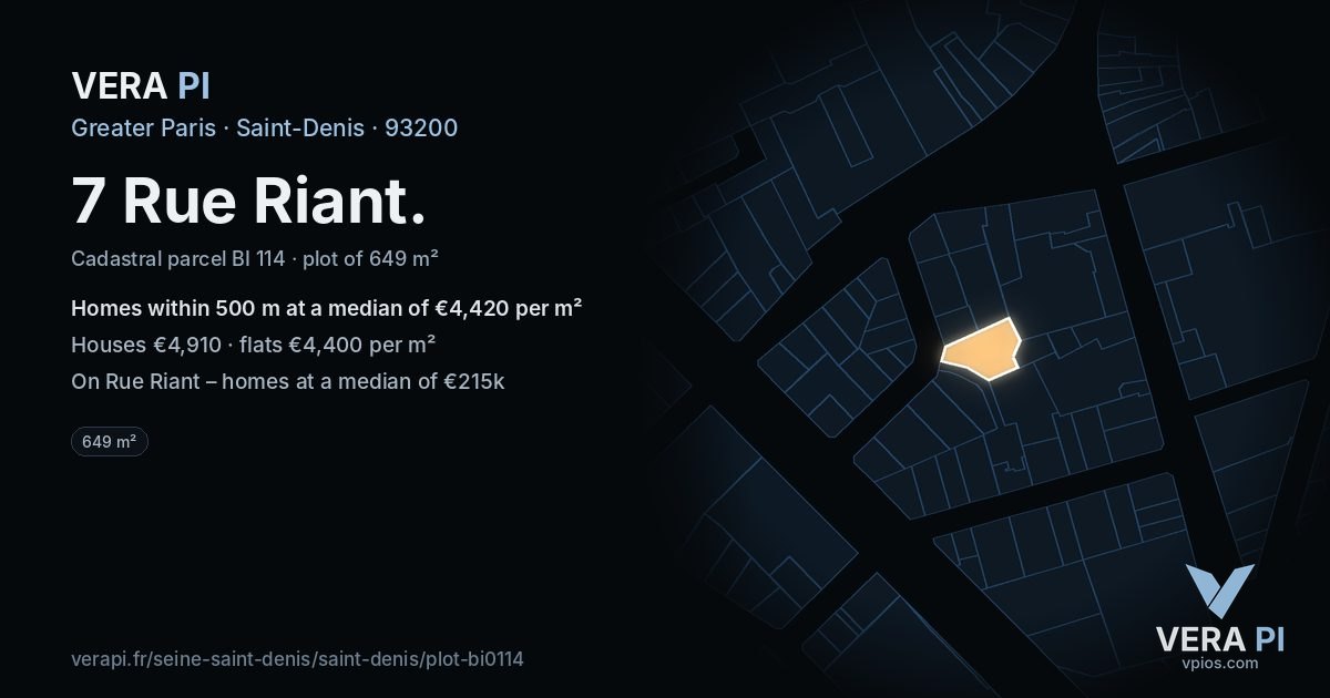 7 Rue Riant, Saint-Denis at night – the plot lit, the parcels around coloured by the prices near them