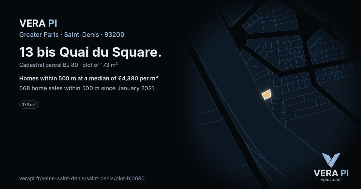 13 bis Quai du Square, Saint-Denis at night – the plot lit, the parcels around coloured by the prices near them