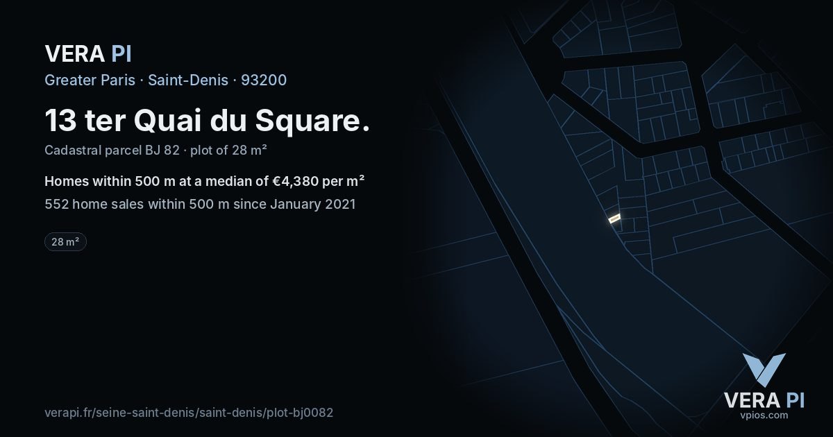 13 ter Quai du Square, Saint-Denis at night – the plot lit, the parcels around coloured by the prices near them