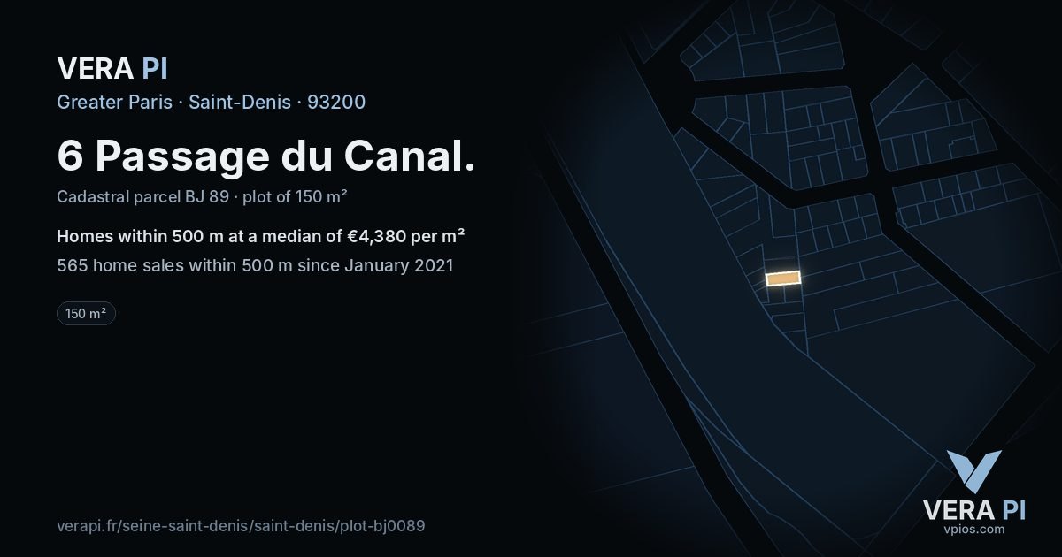 6 Passage du Canal, Saint-Denis at night – the plot lit, the parcels around coloured by the prices near them