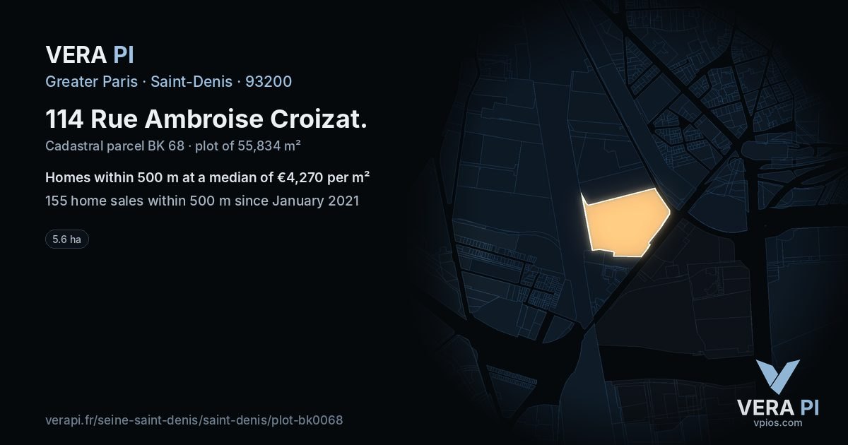 114 Rue Ambroise Croizat, Saint-Denis at night – the plot lit, the parcels around coloured by the prices near them