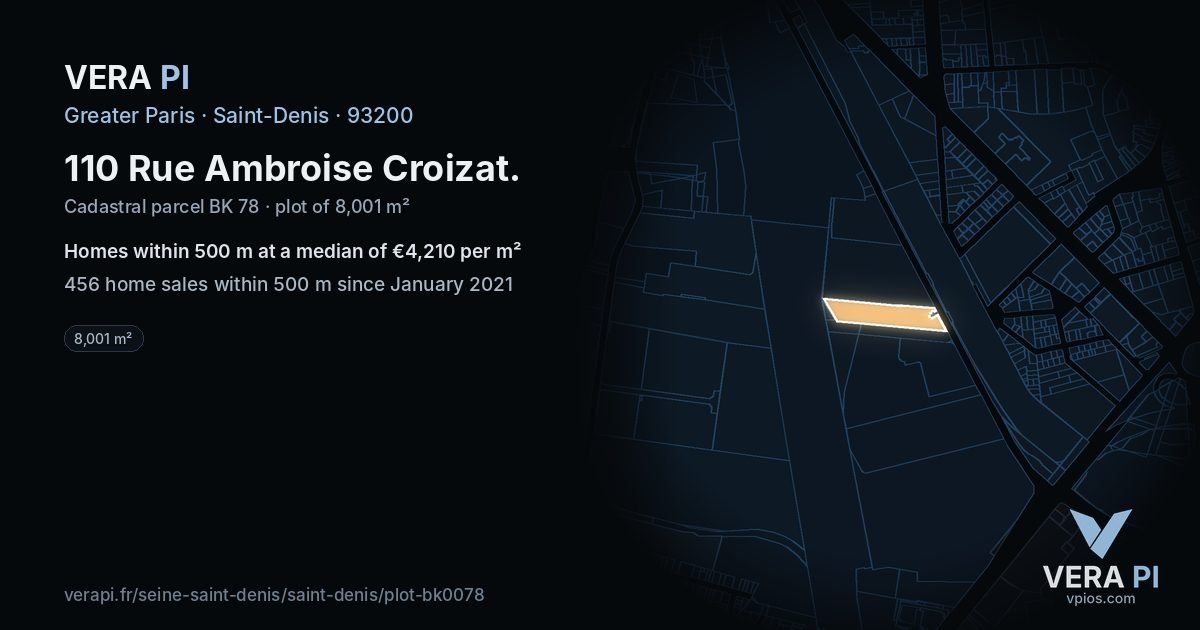 110 Rue Ambroise Croizat, Saint-Denis at night – the plot lit, the parcels around coloured by the prices near them