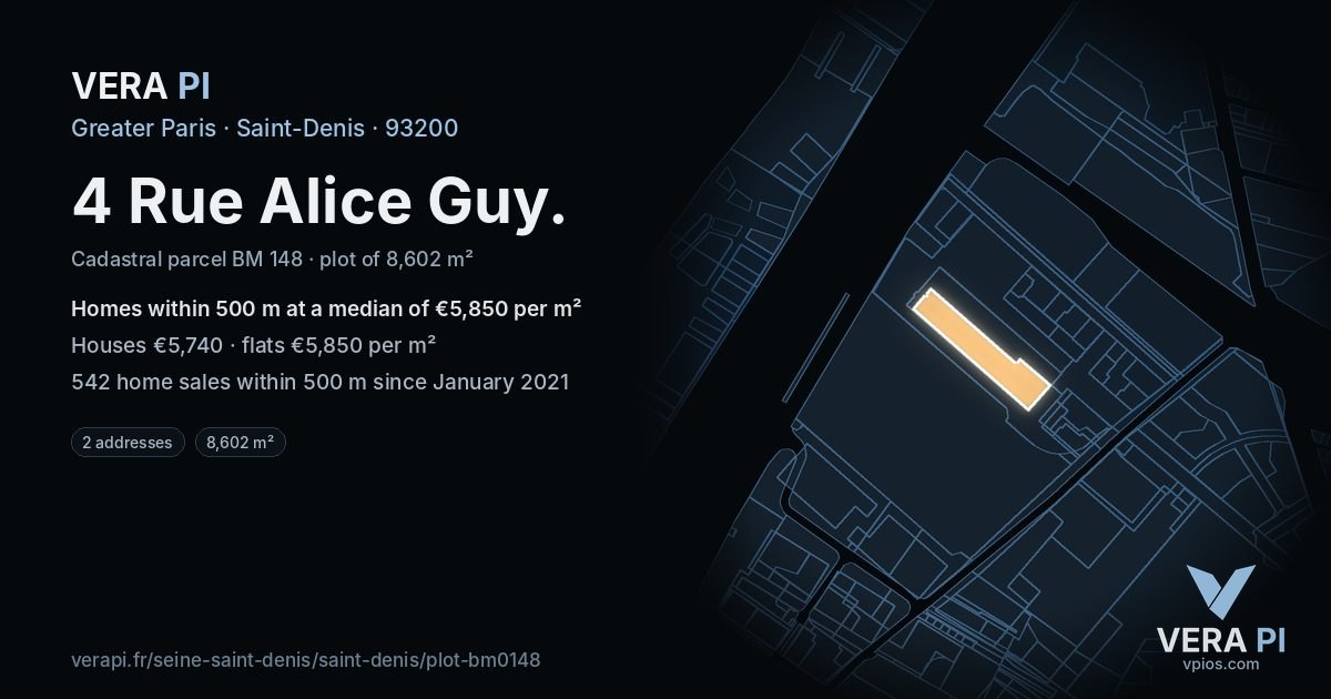 4 Rue Alice Guy, Saint-Denis at night – the plot lit, the parcels around coloured by the prices near them