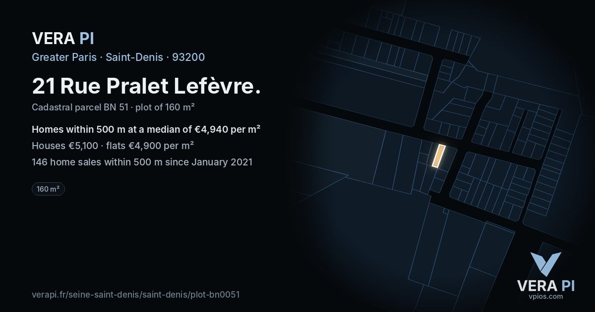 21 Rue Pralet Lefèvre, Saint-Denis at night – the plot lit, the parcels around coloured by the prices near them